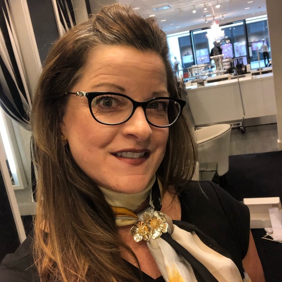 Meet your Posher, Sarah - Picture 6 of 8